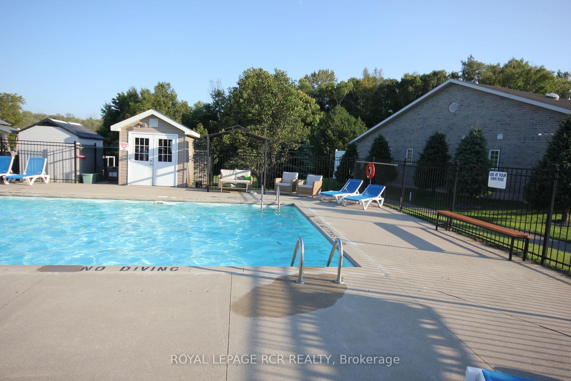 82 Greenway Drive photo 21