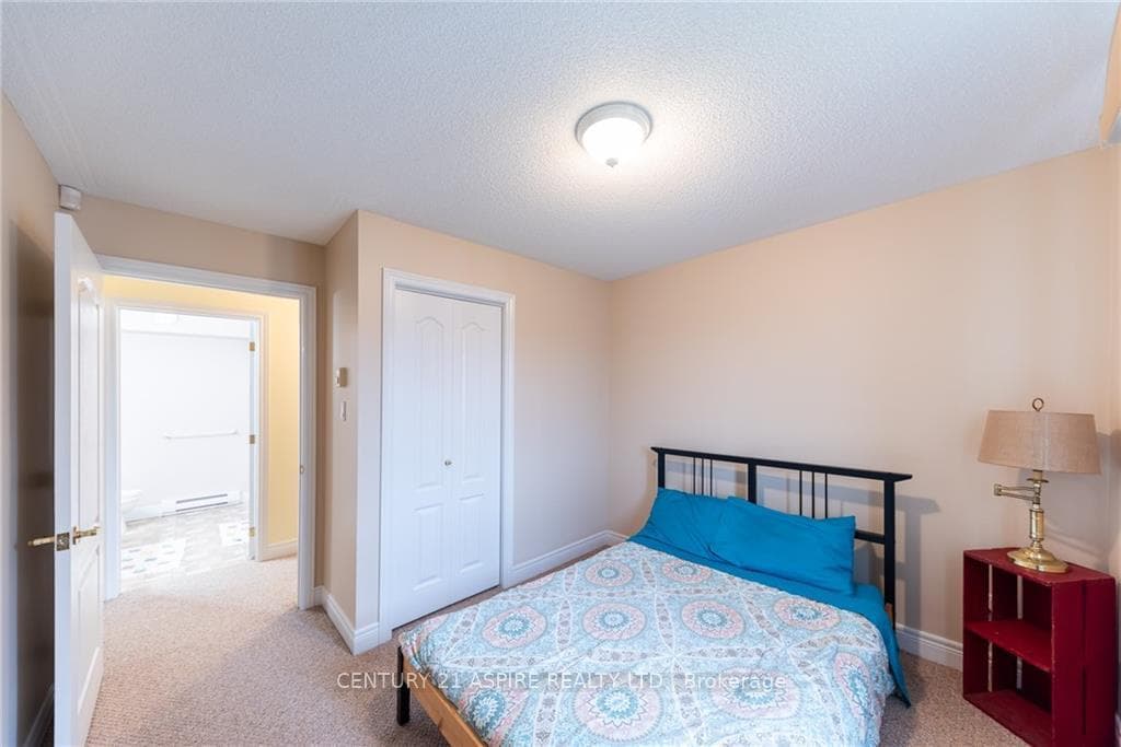 341 MATHESON Drive Unit 204 photo 18