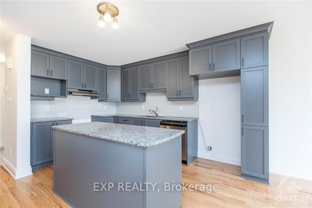 204 DION Avenue photo 8