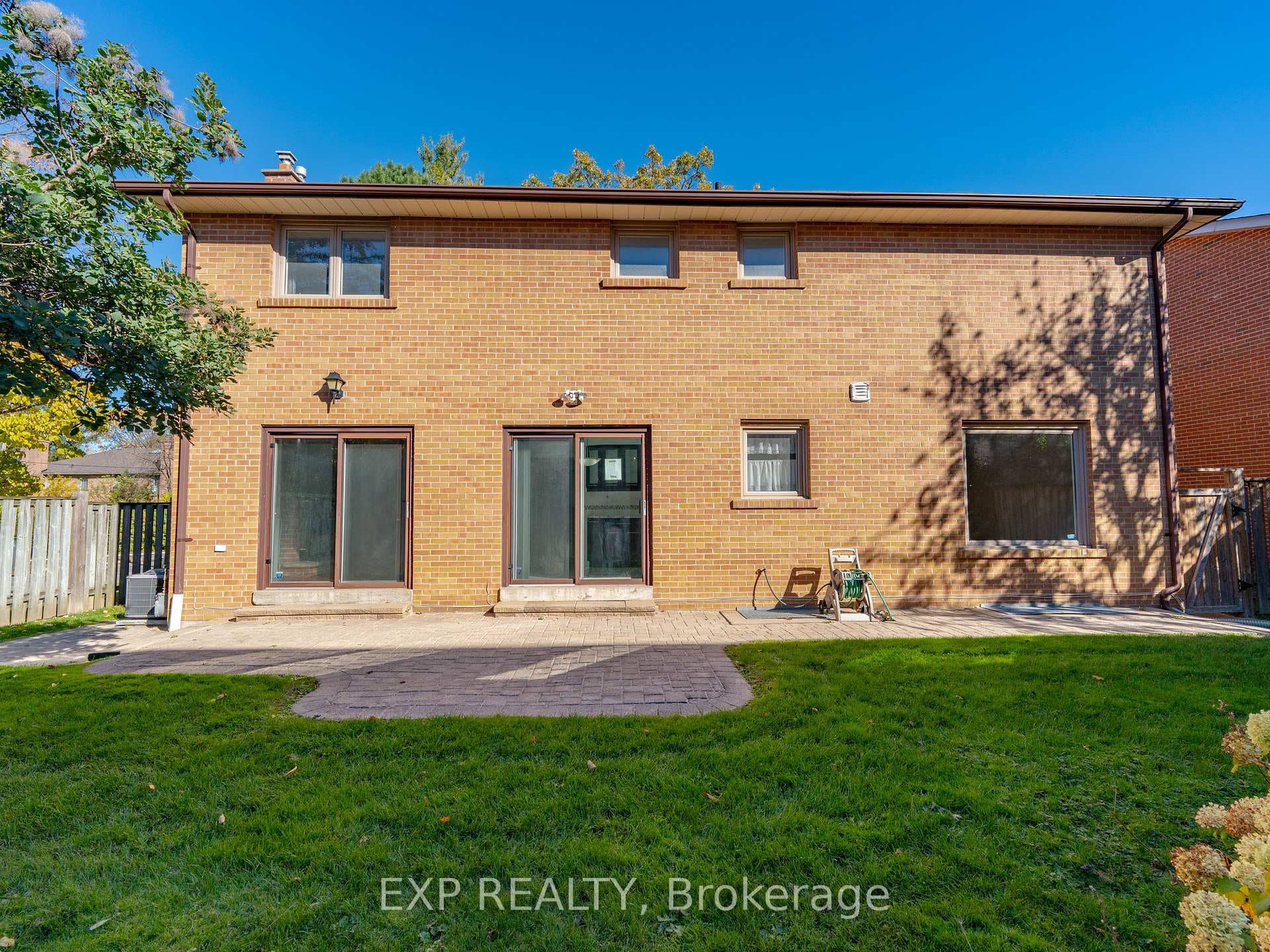 18 Whitman Street photo 8