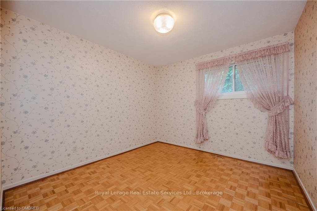 246 VANCE Drive photo 24