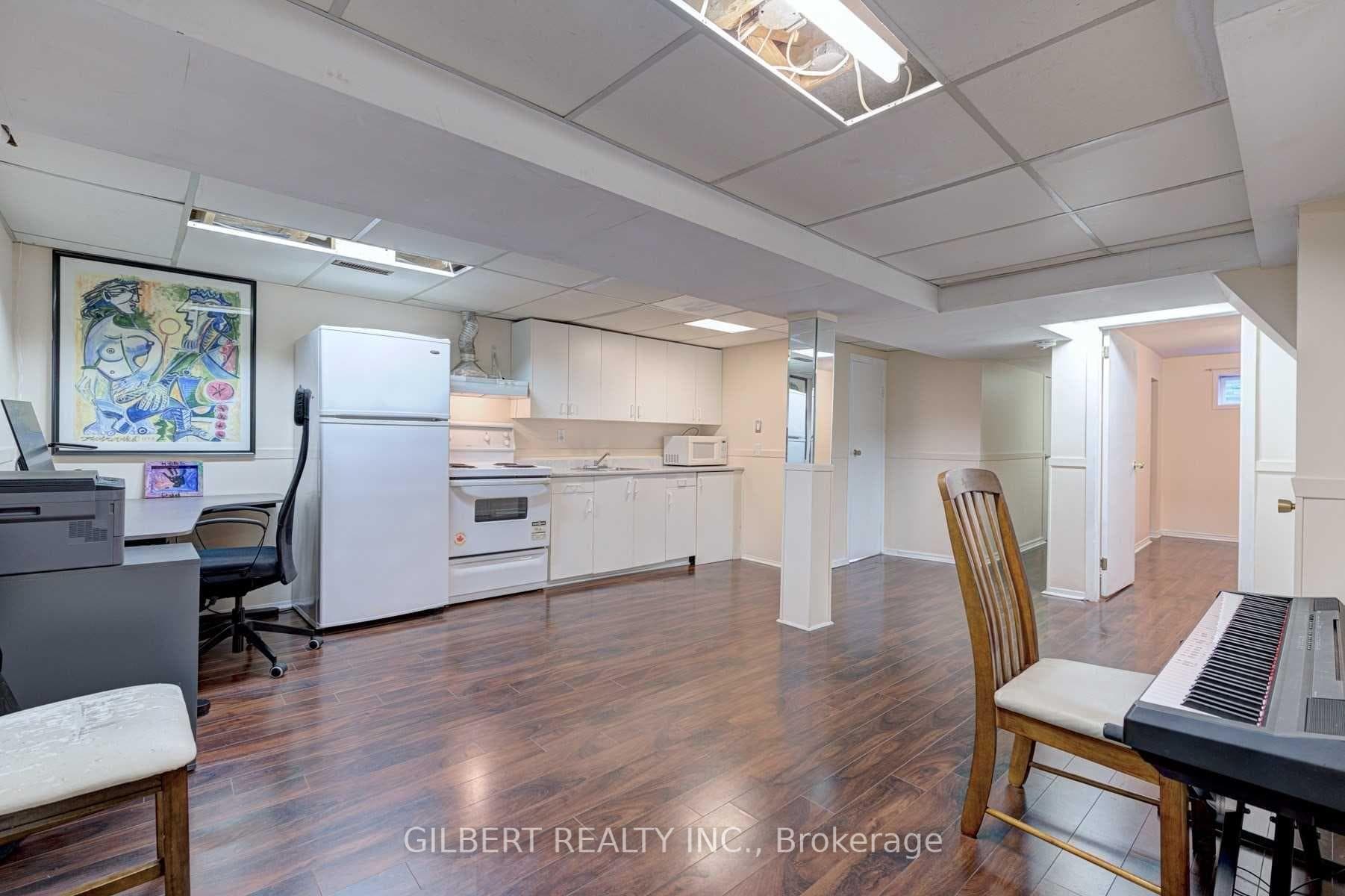 120 Castle Rock Drive photo 1