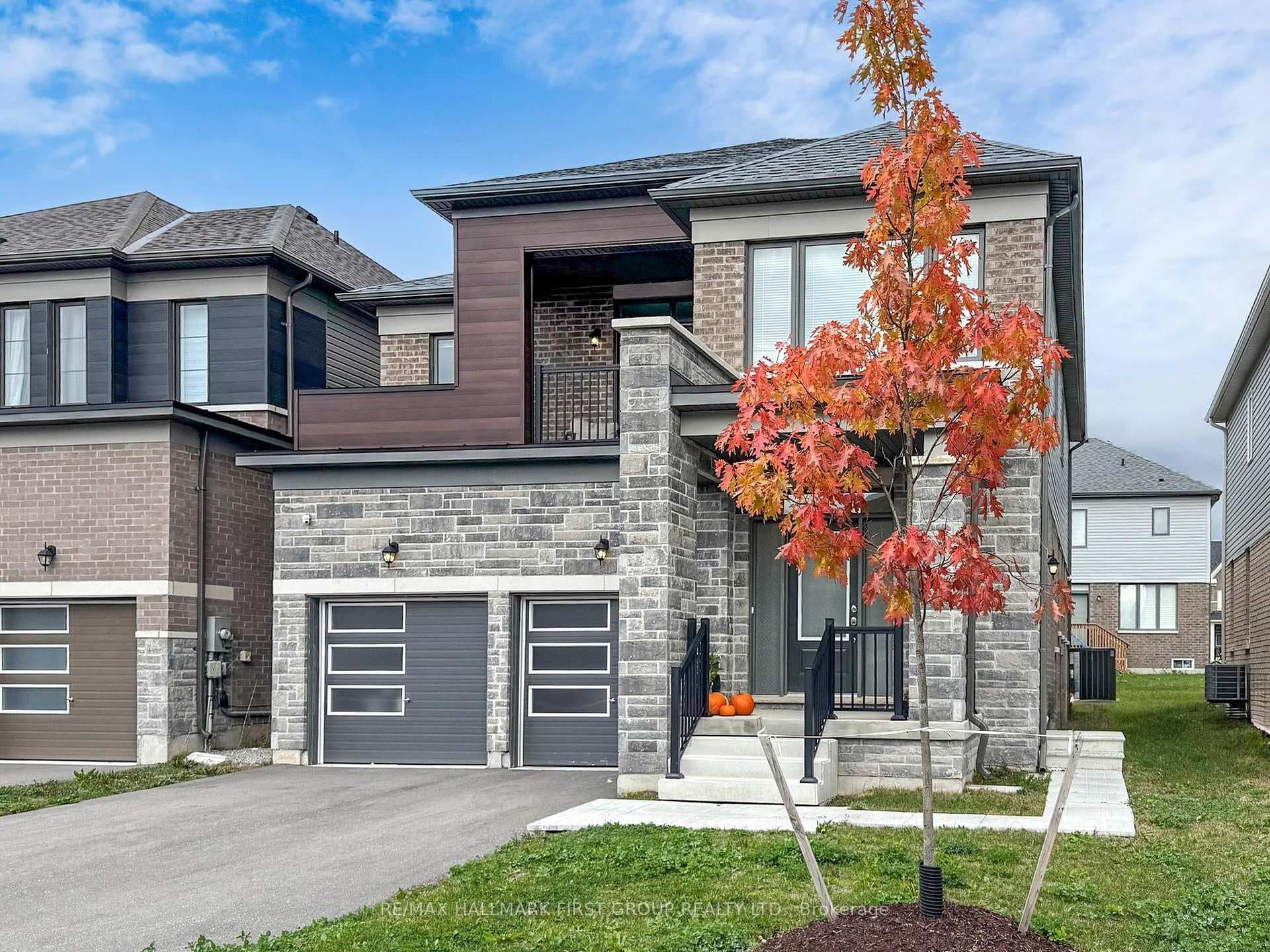 18 Ludlow Drive photo 2
