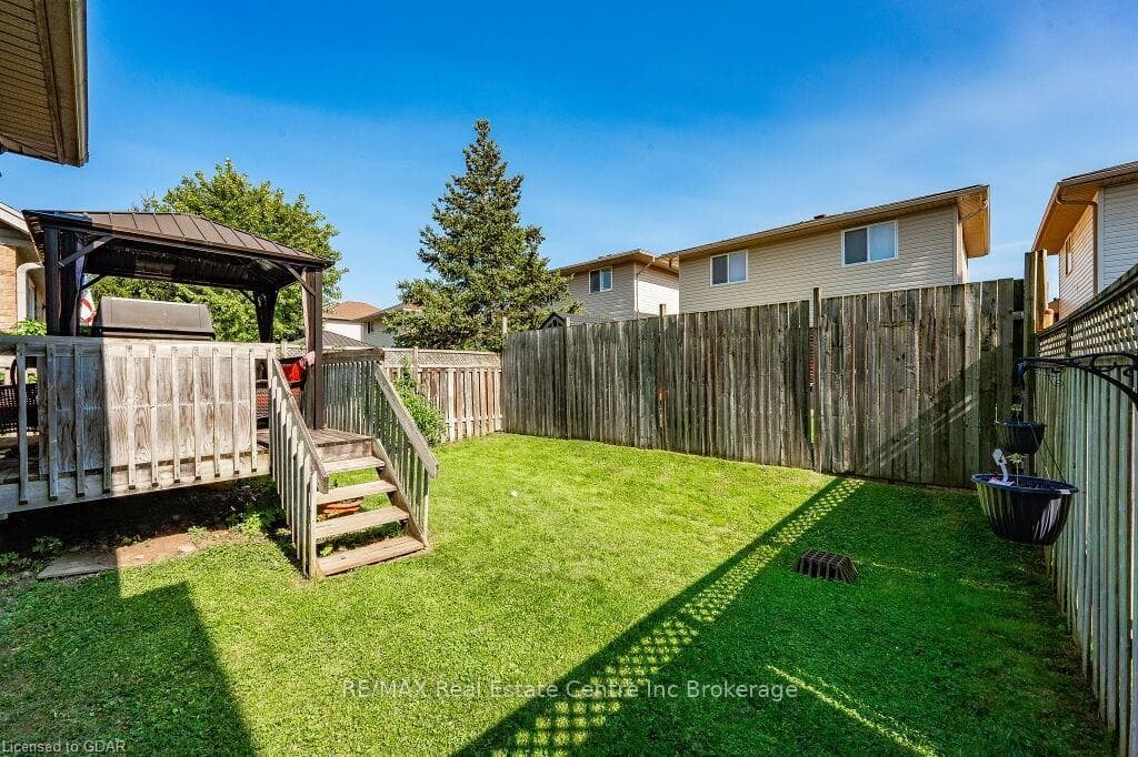 47 HAGAN Avenue photo 22