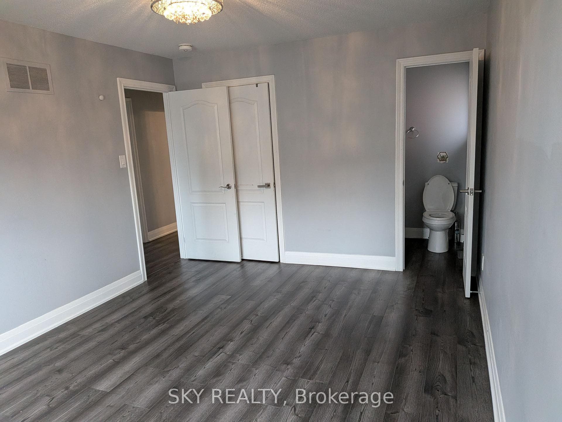 3 Panorama Crescent Unit Upper photo 10