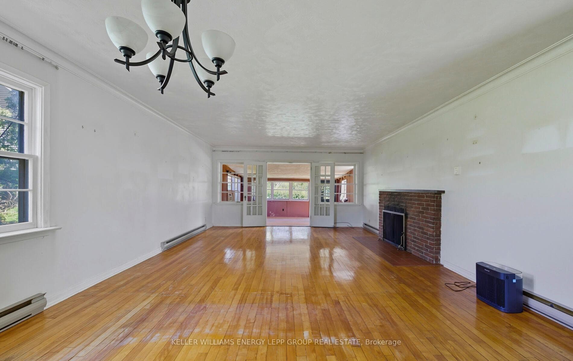 707 Henry Street photo 5
