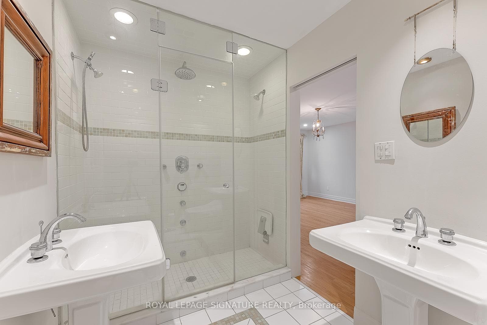75 Lord Seaton Road photo 27
