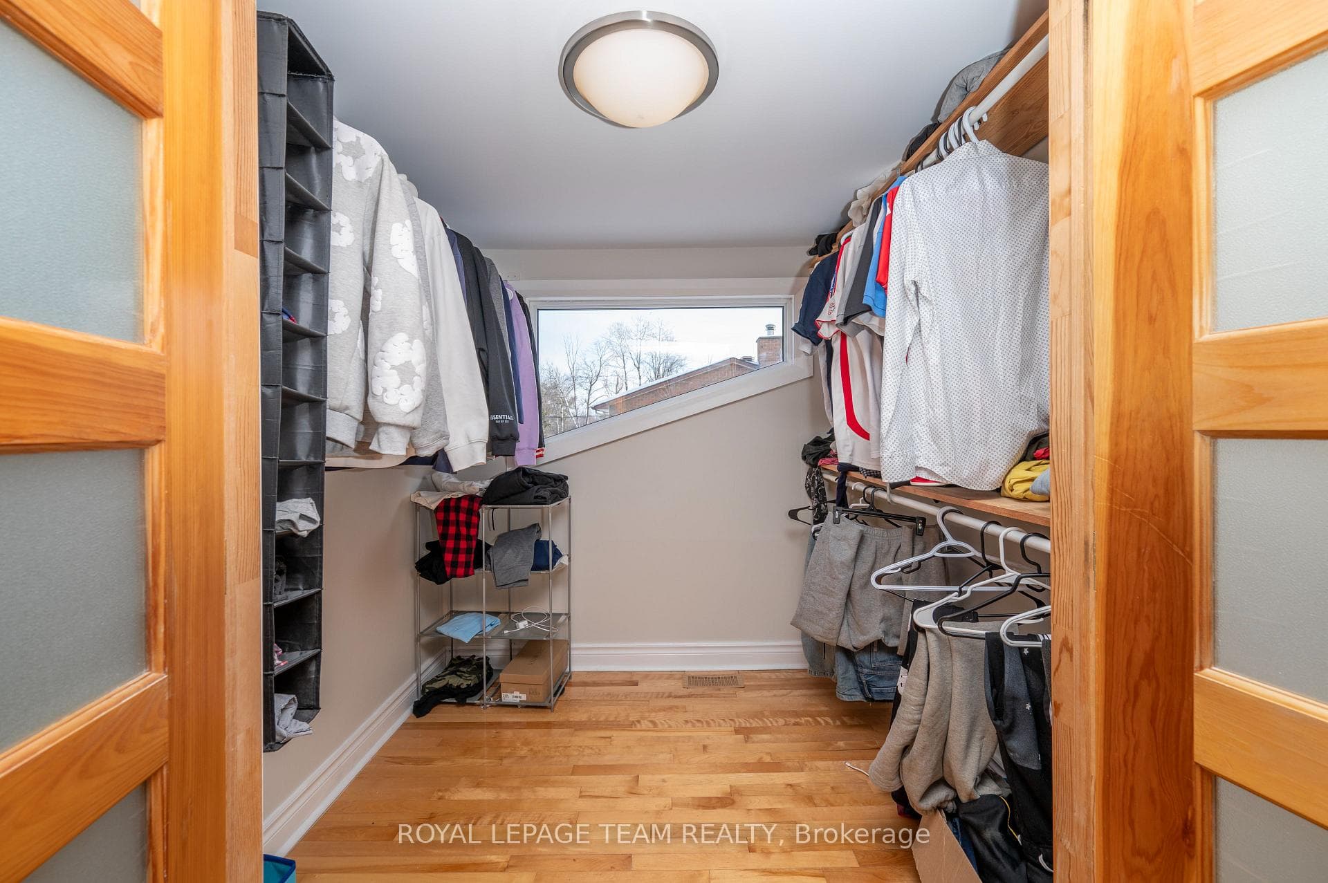 1142 Thibault Street photo 24