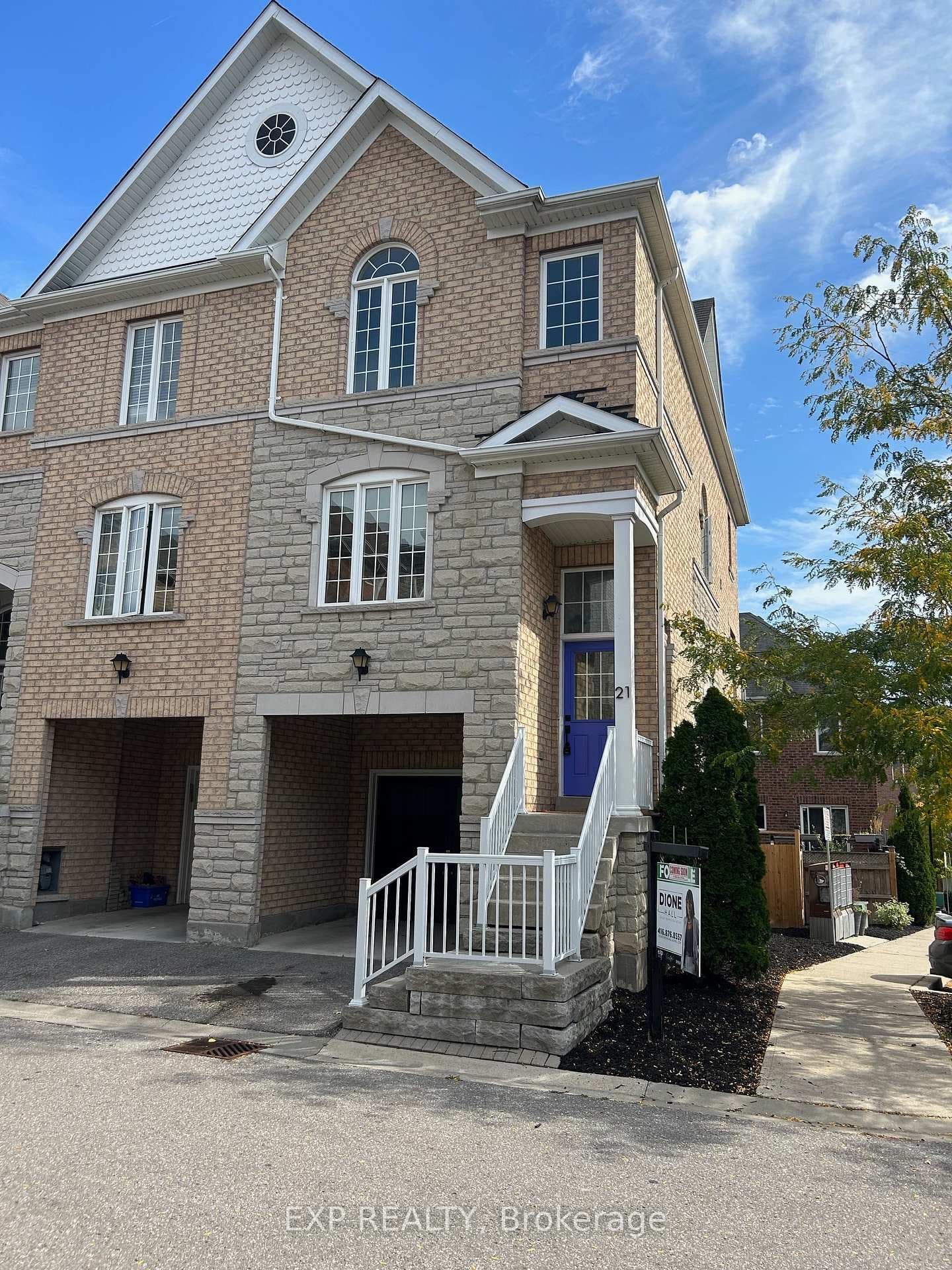 530 Kingston Road Unit 21 photo 1