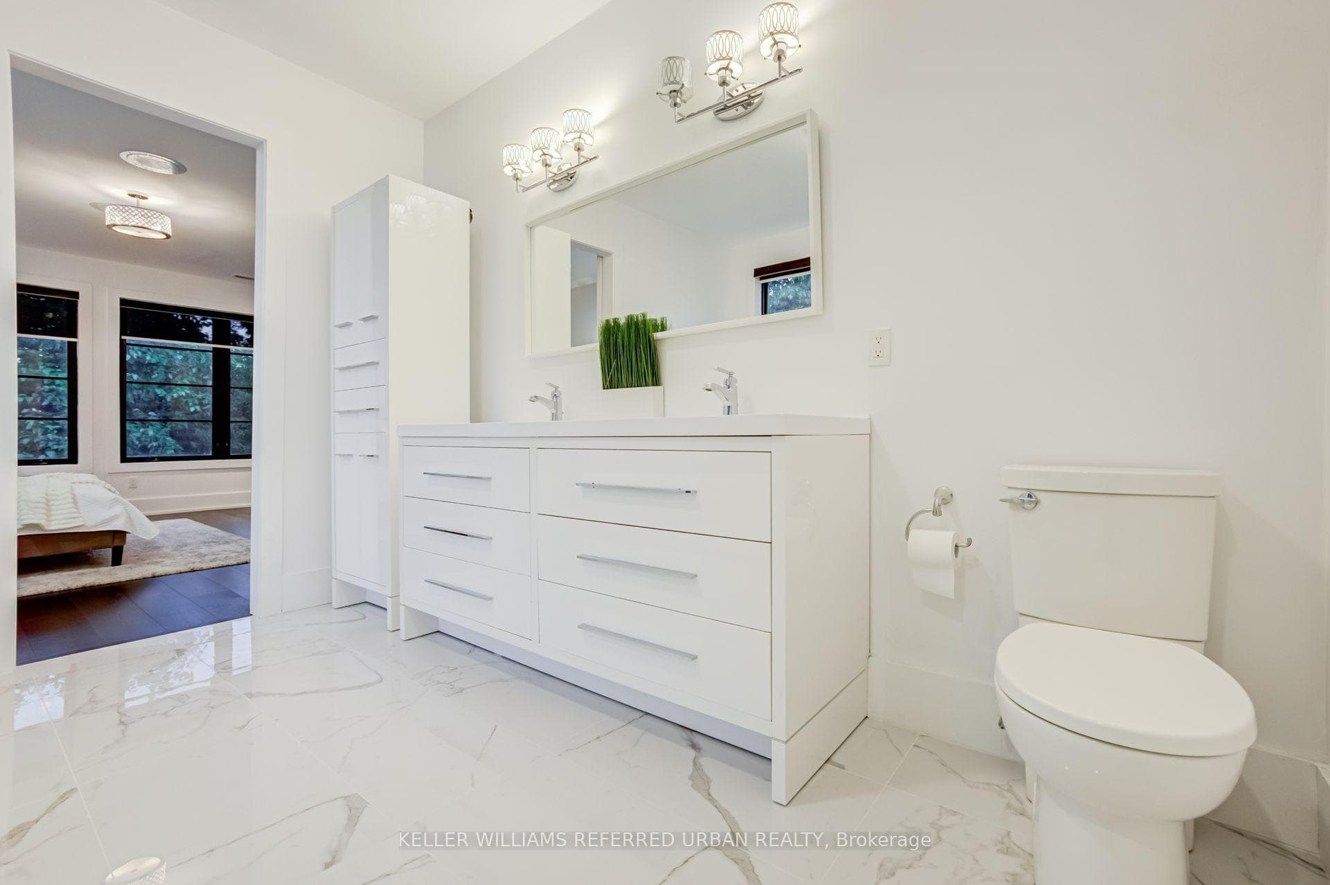 57 Ambleside Avenue photo 25