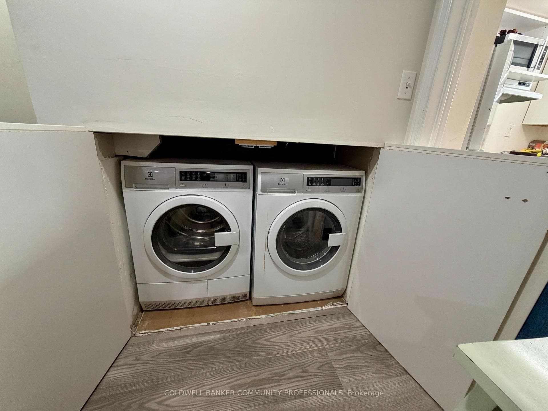 94 Howard Avenue photo 20