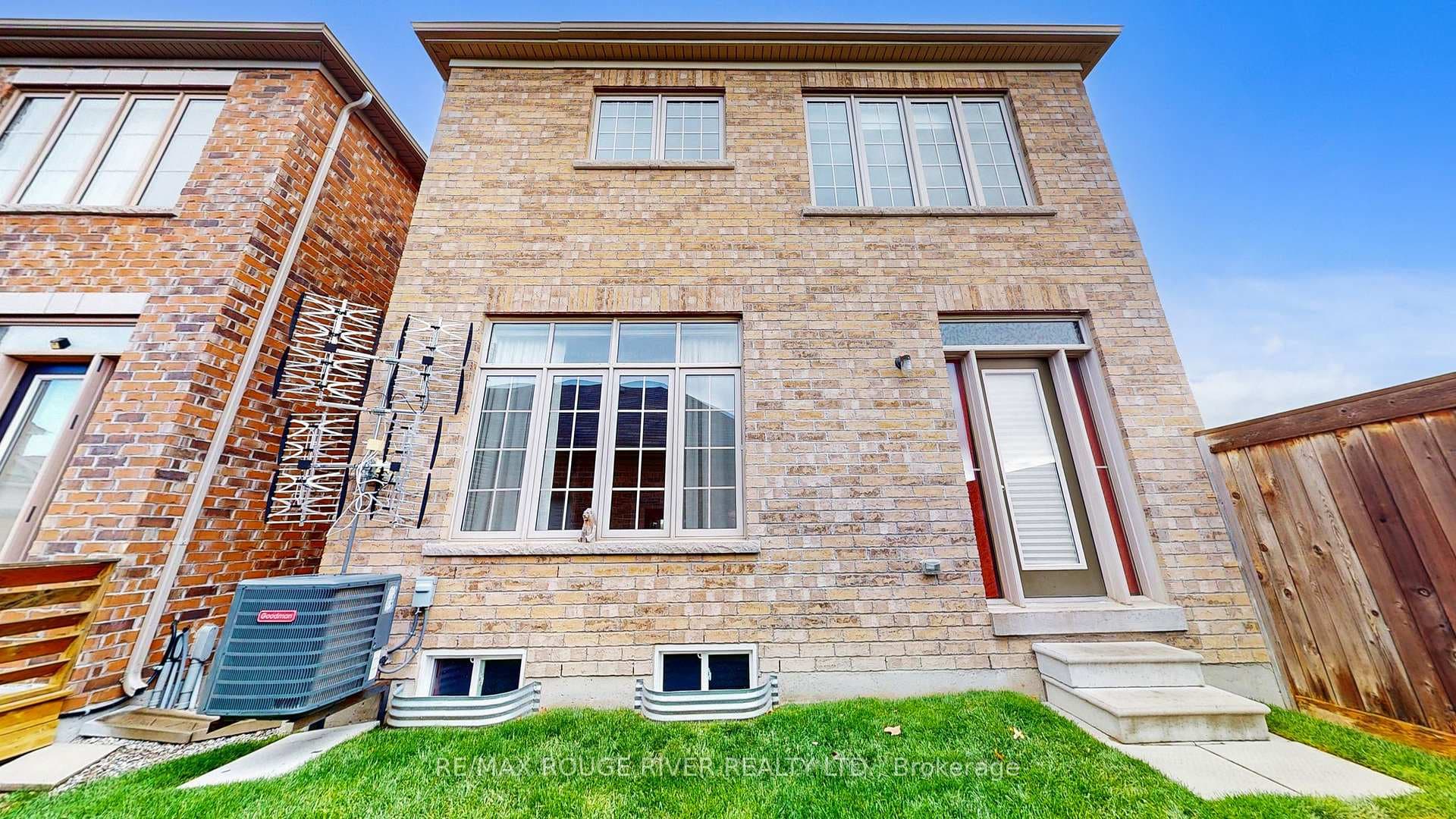 2732 Donald Cousens Parkway photo 41
