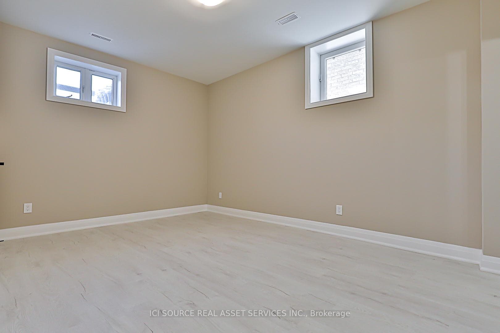 747 Langford Boulevard Unit B photo 12