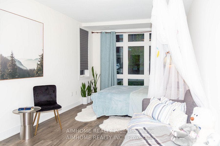 8 Sayers Lane Unit 16 photo 13