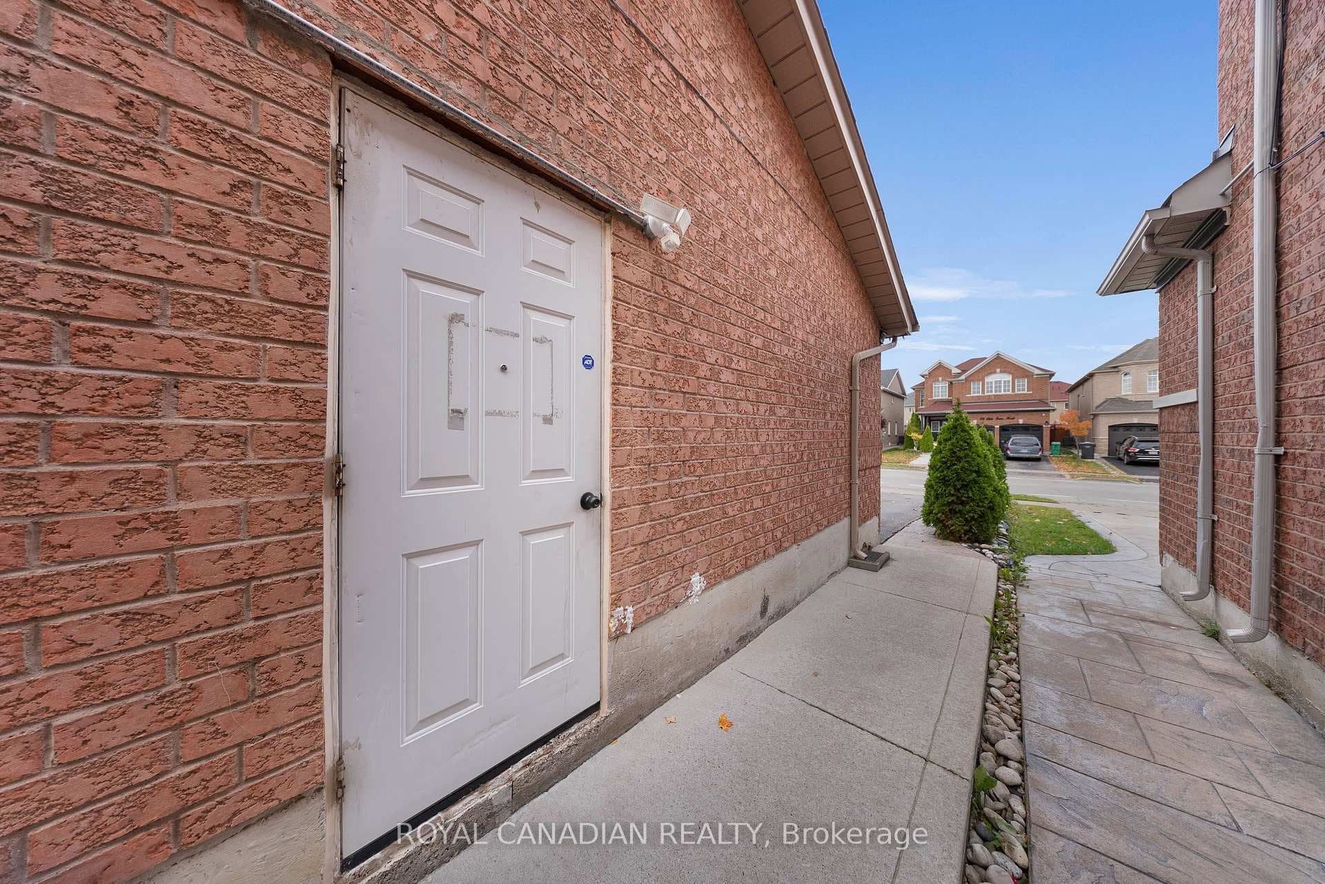 88 Olde Town Road photo 30