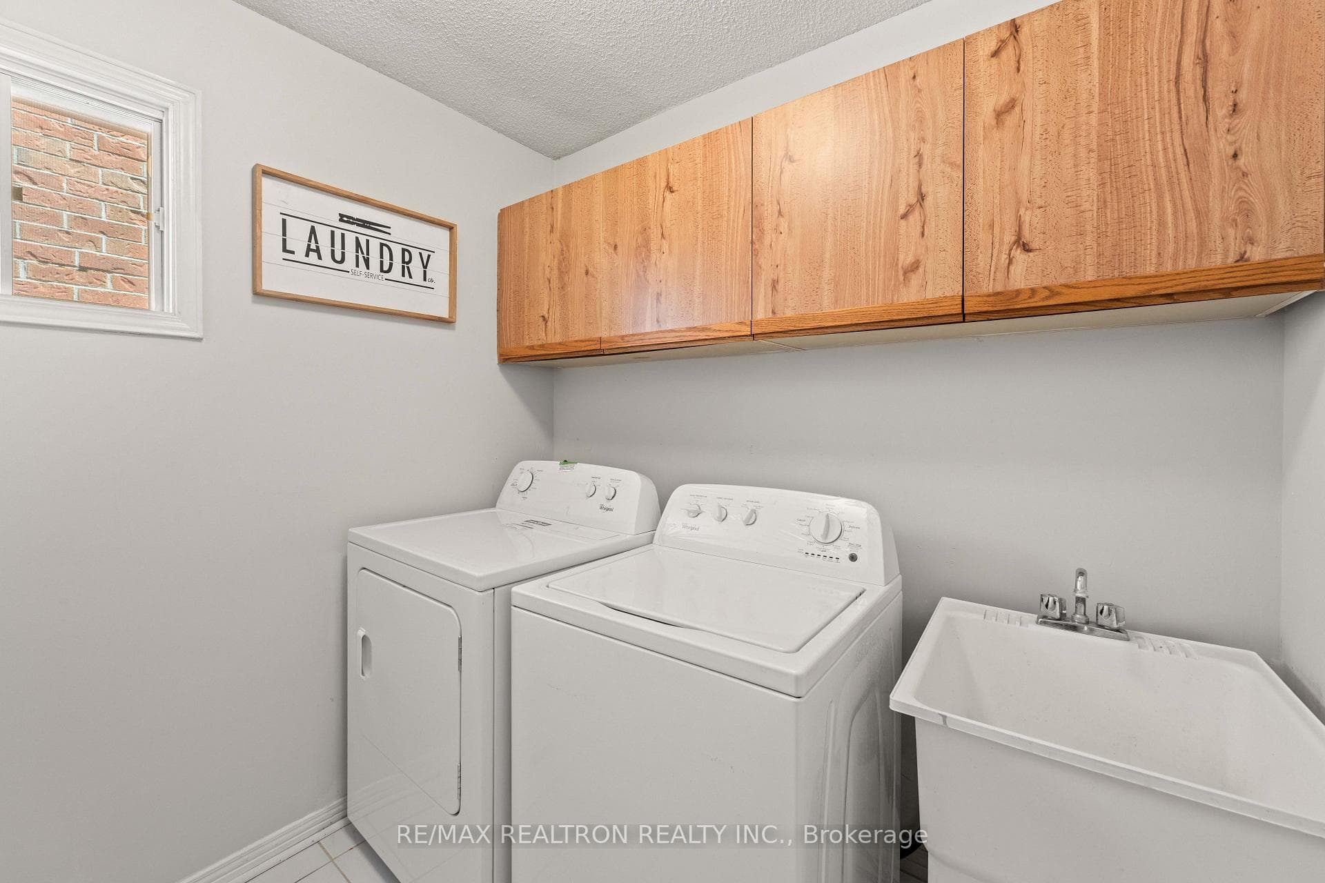 143 Spring Gate Boulevard photo 26