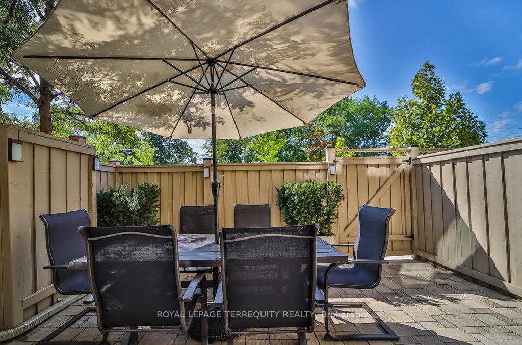59 Dryden Way photo 39