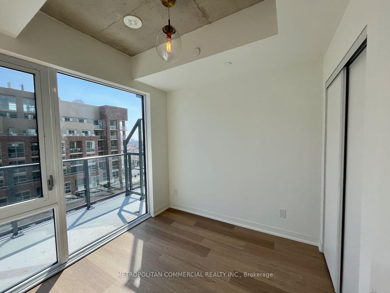 1808 St Clair Avenue Unit 904 photo 16