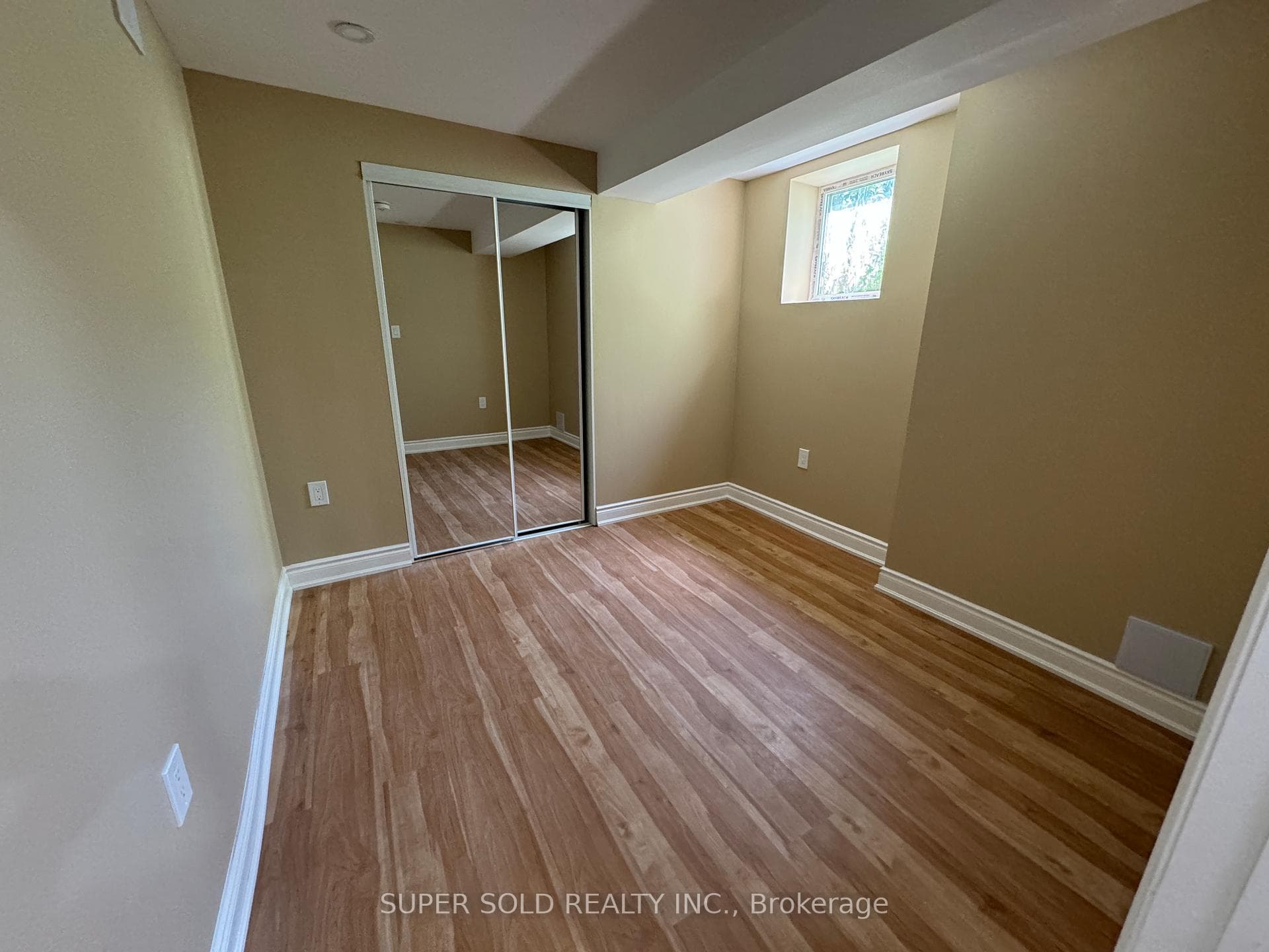 3434 Fountain Park Avenue Unit Basemnt photo 2
