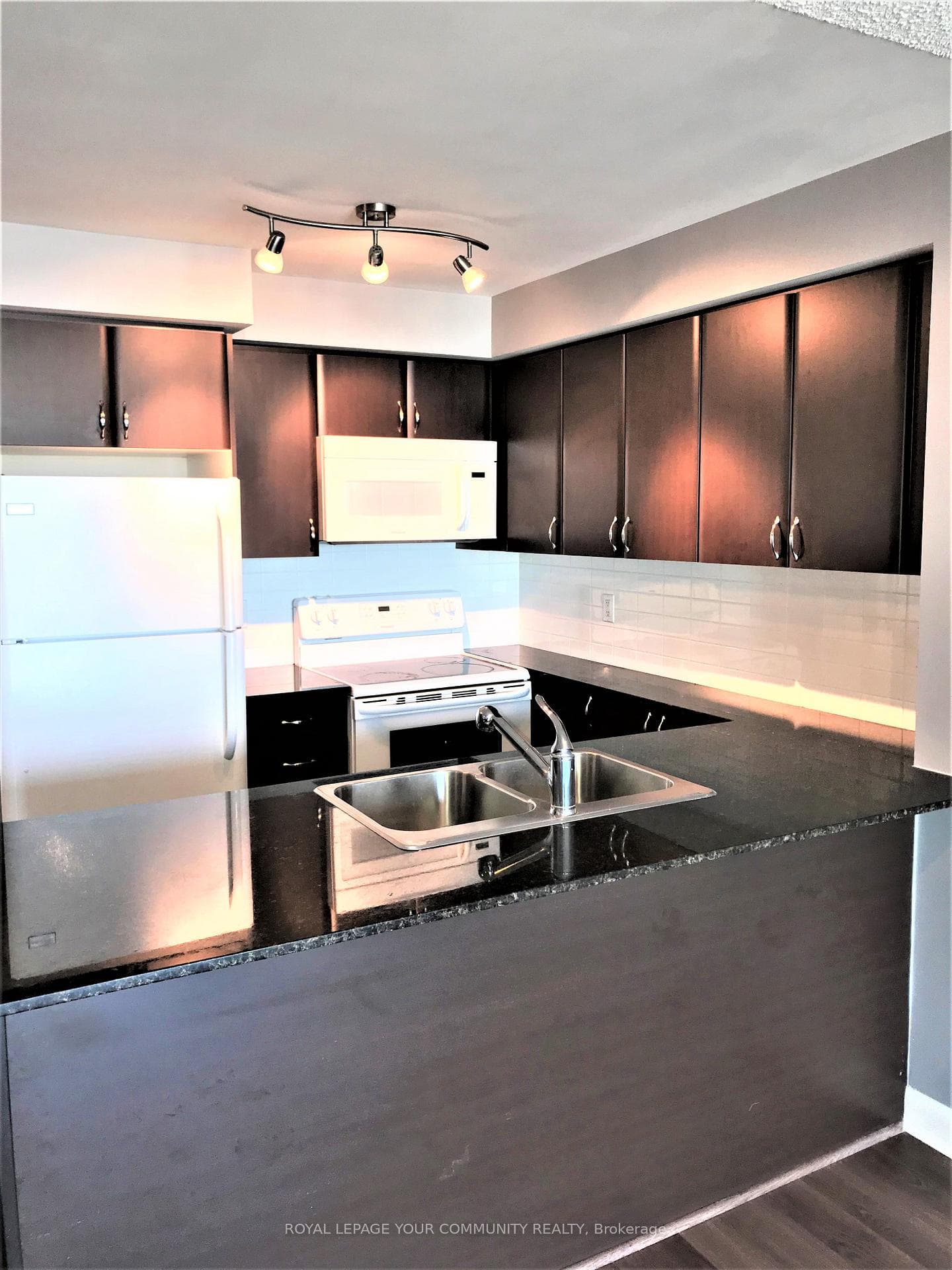 525 Wilson Avenue Unit 561 photo 11