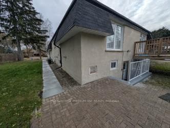 14 Valleycrest Drive Unit Lower photo 14