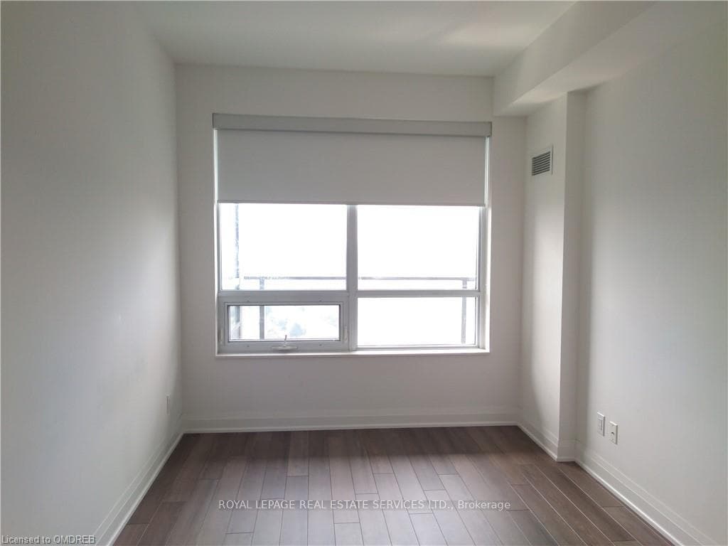 36 Park Lawn Road Unit 2004 photo 5