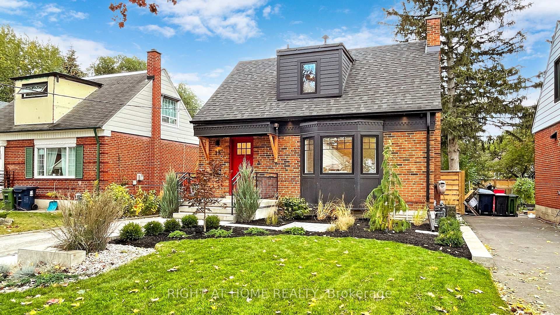 35 Lippincott Street photo 3