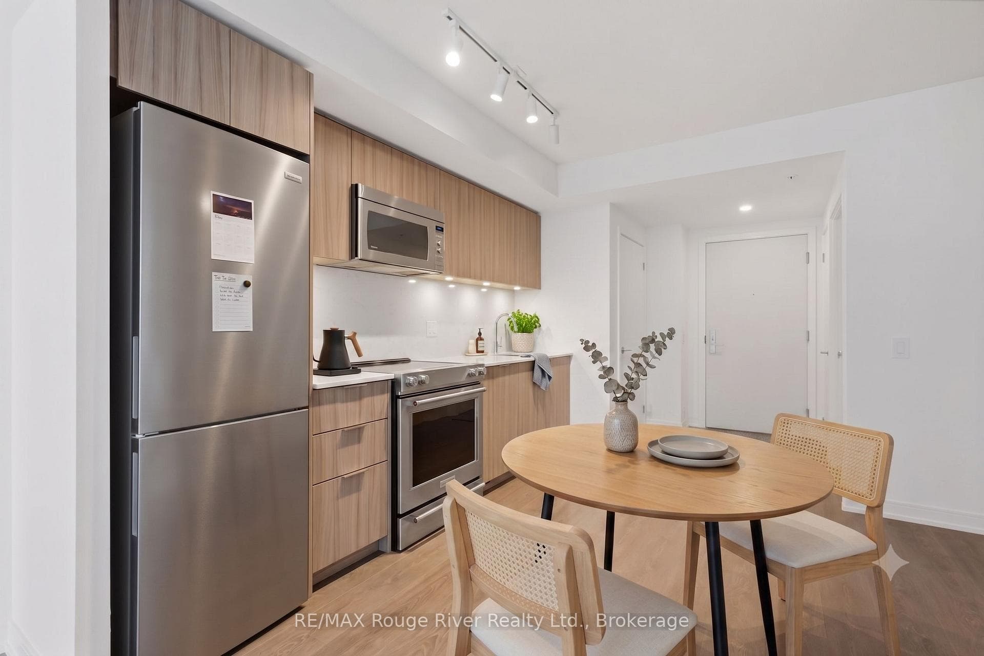 30 Samuel Wood Way Unit 1005 photo 11