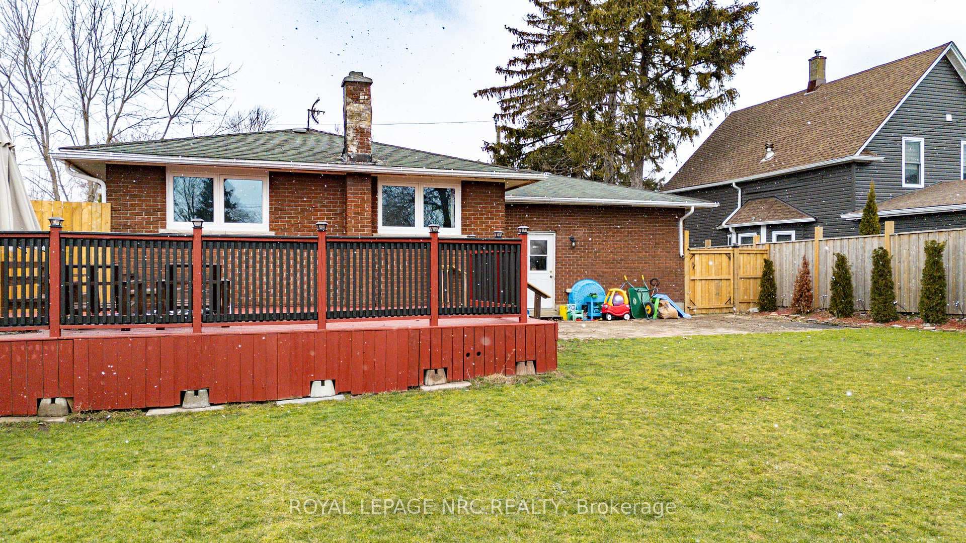 268 Henrietta Street photo 32