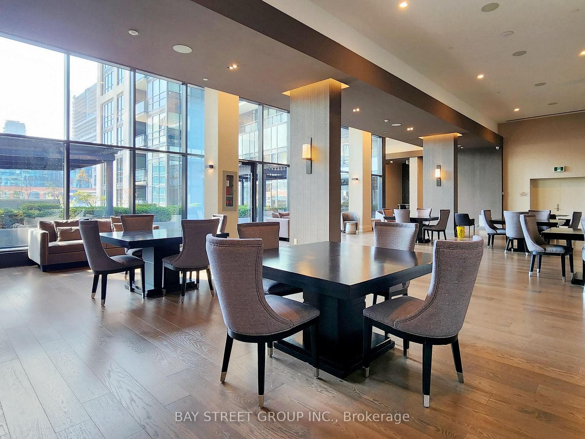 460 Adelaide Street Unit 1211 photo 27