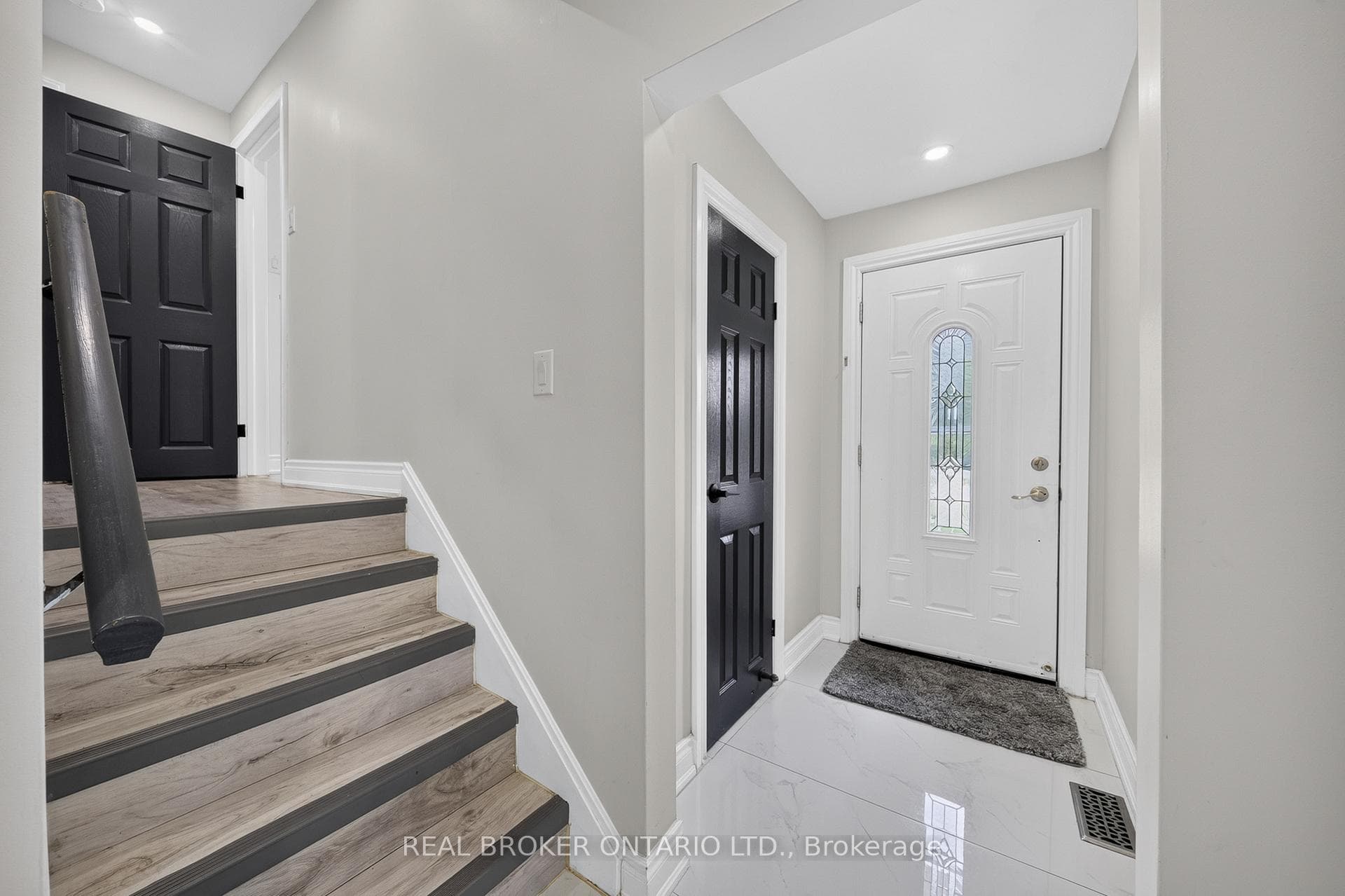 115 Green Road photo 4