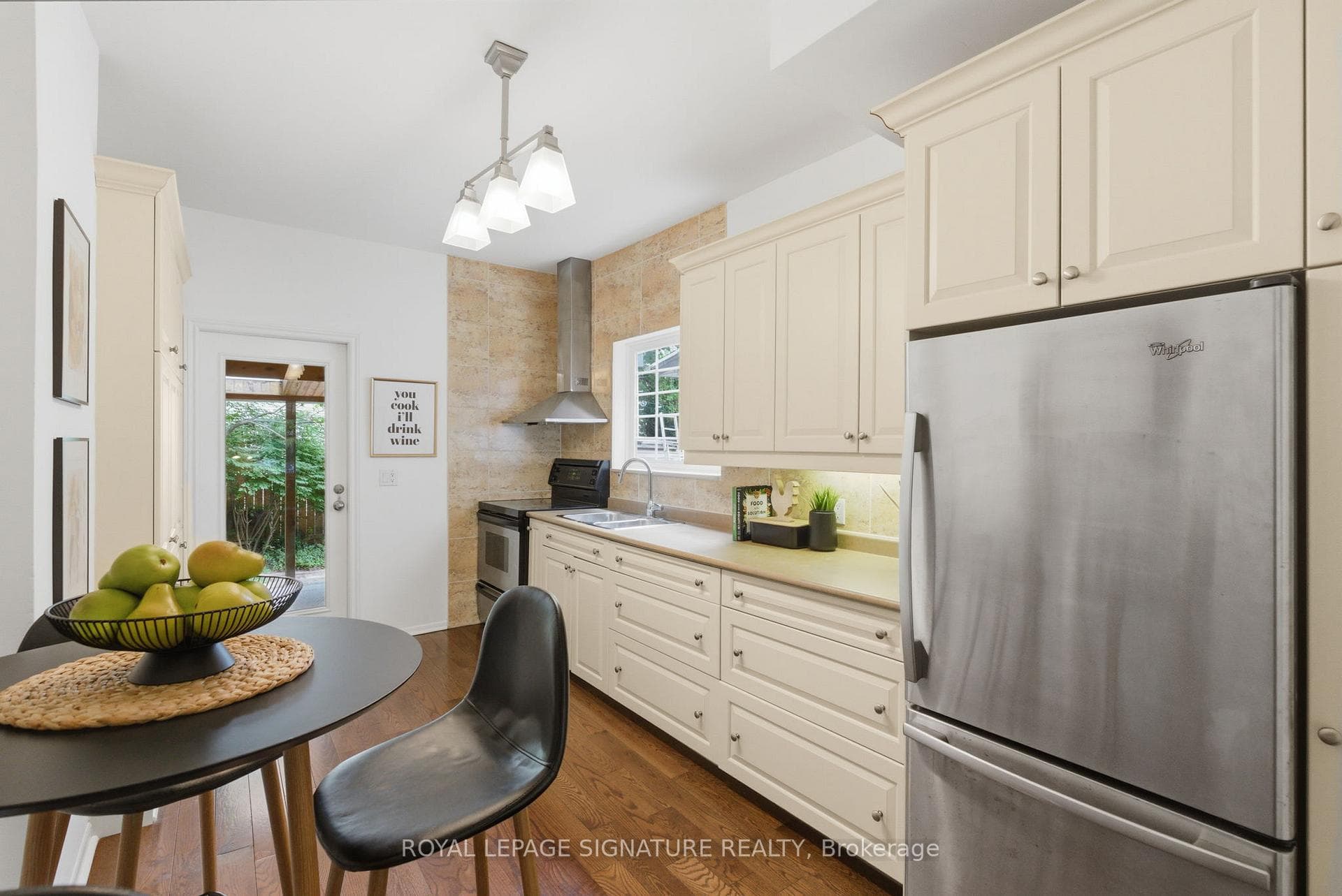 8 Baltic Avenue photo 9