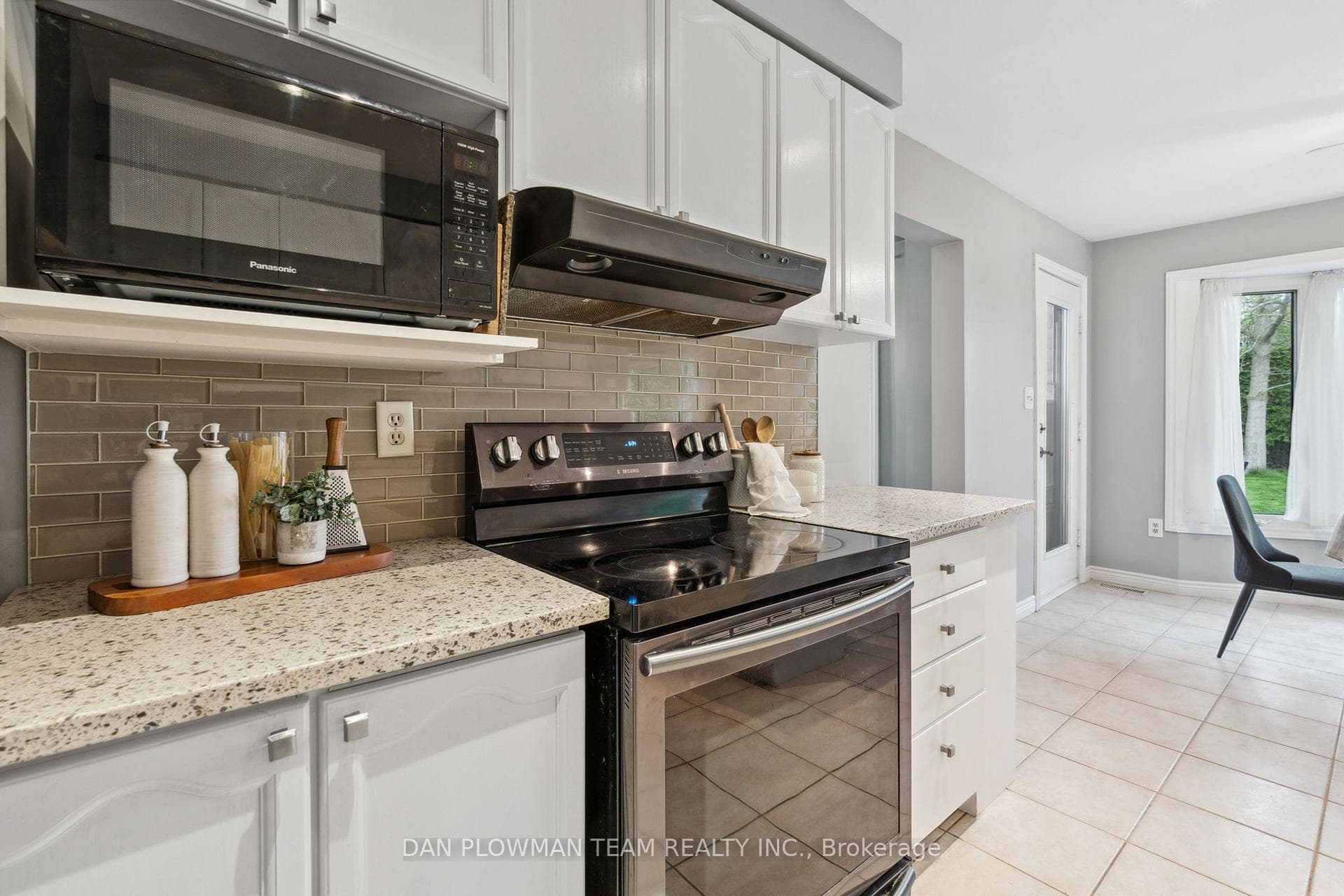 28 Mull Crescent photo 11