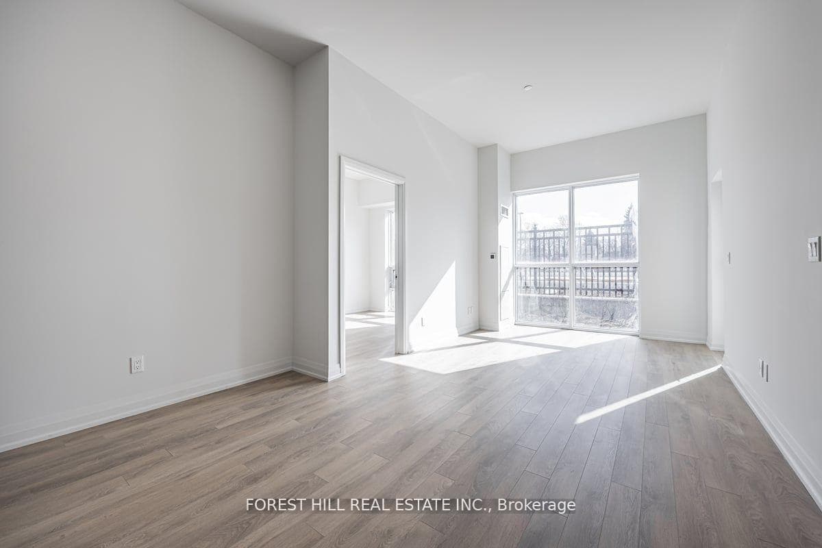 10 Meadowglen Place Unit 105 photo 8