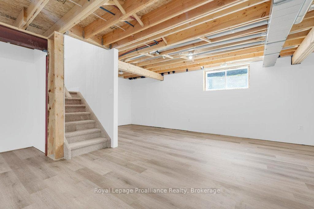8 Dunmor Street photo 25