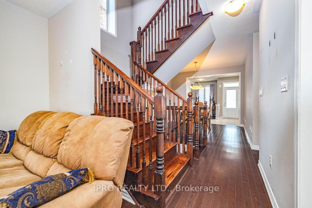 1343 Rose Way photo 18