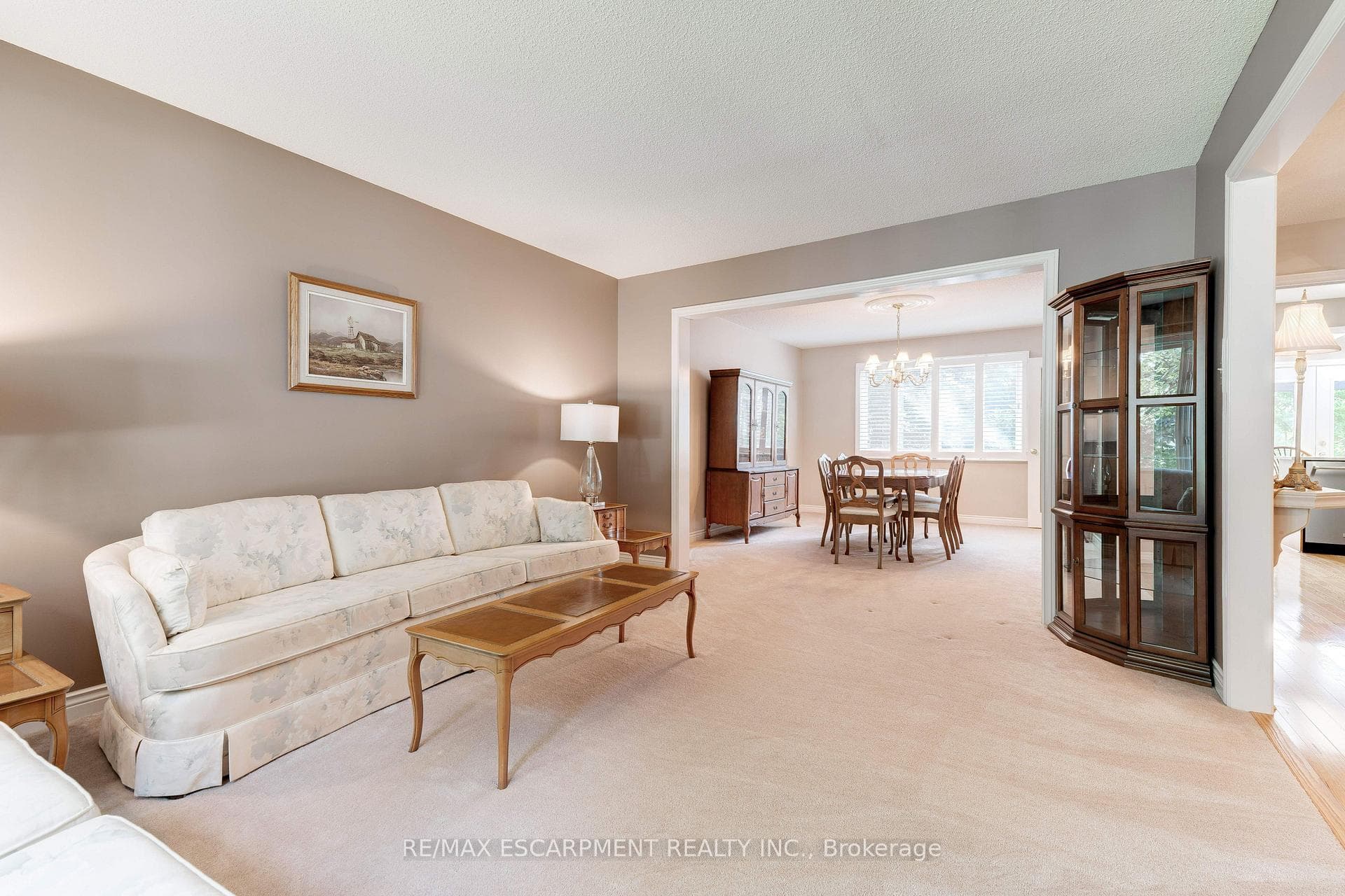1334 Winterberry Drive photo 8