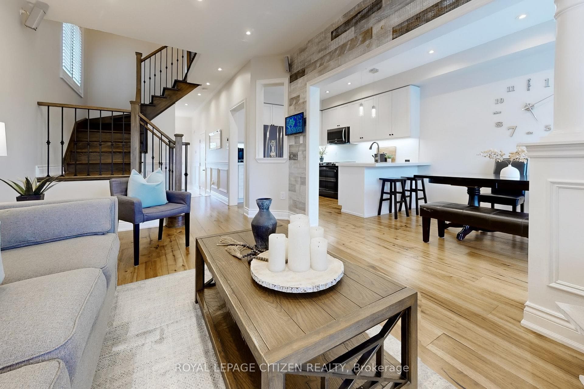 81 Condotti Drive photo 5
