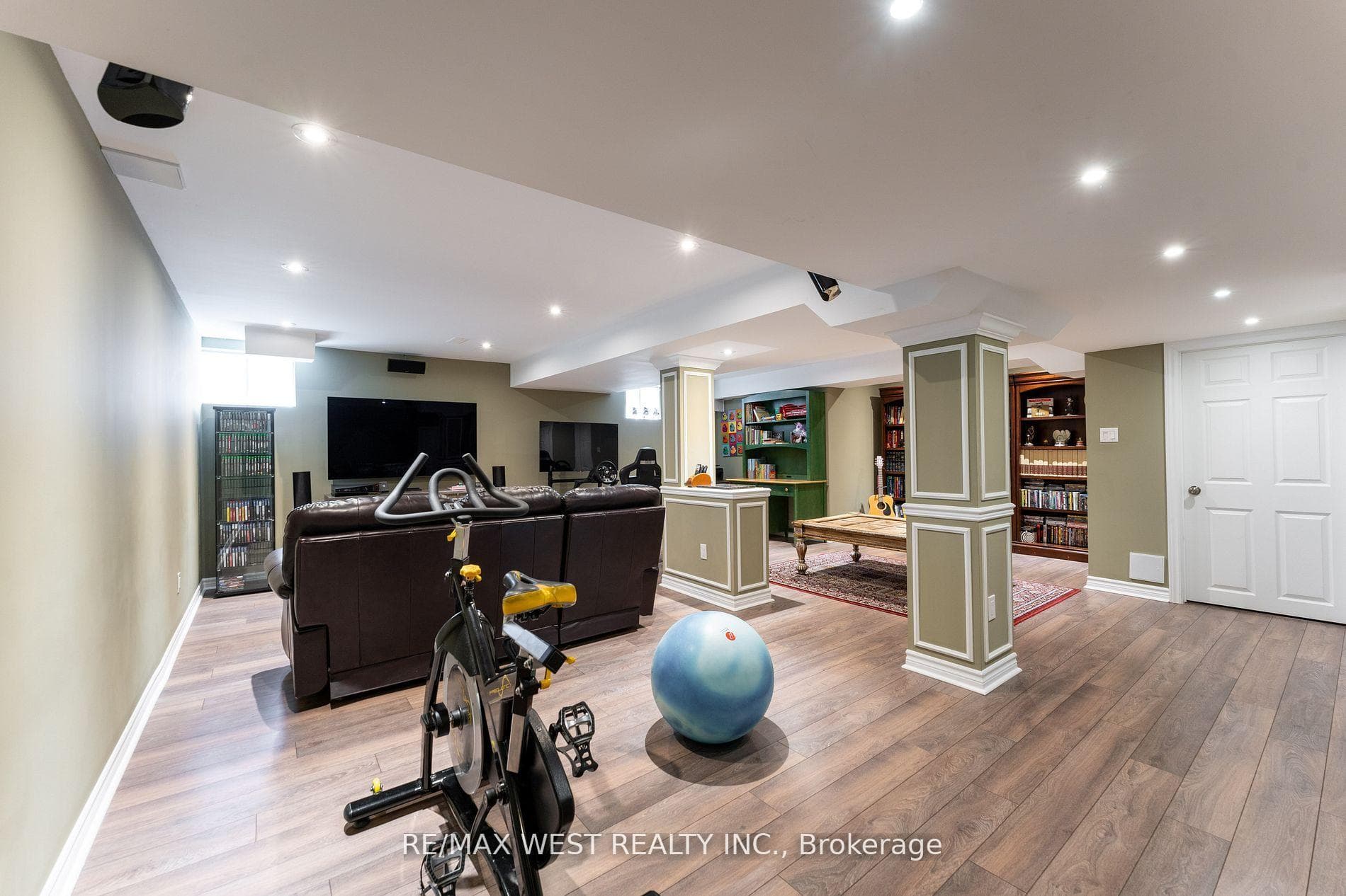 226 Austin Drive photo 27