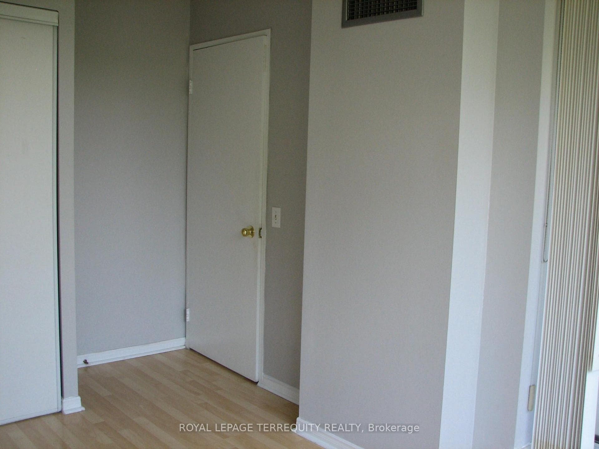 81 Townsgate Drive Unit 306 photo 6