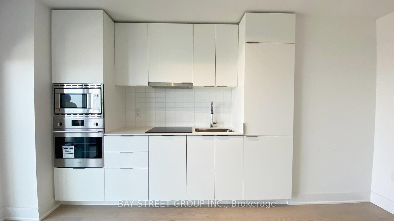 955 Bay Street Unit 3904 photo 3