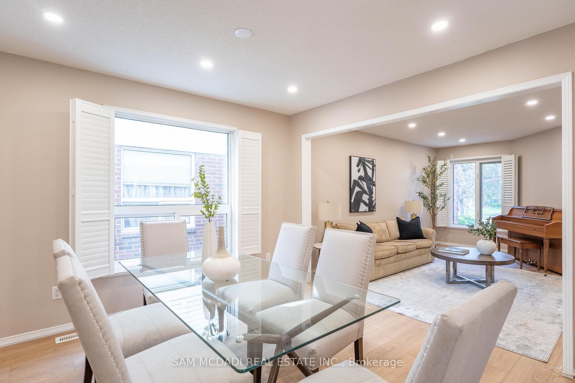 4556 Donegal Drive photo 8