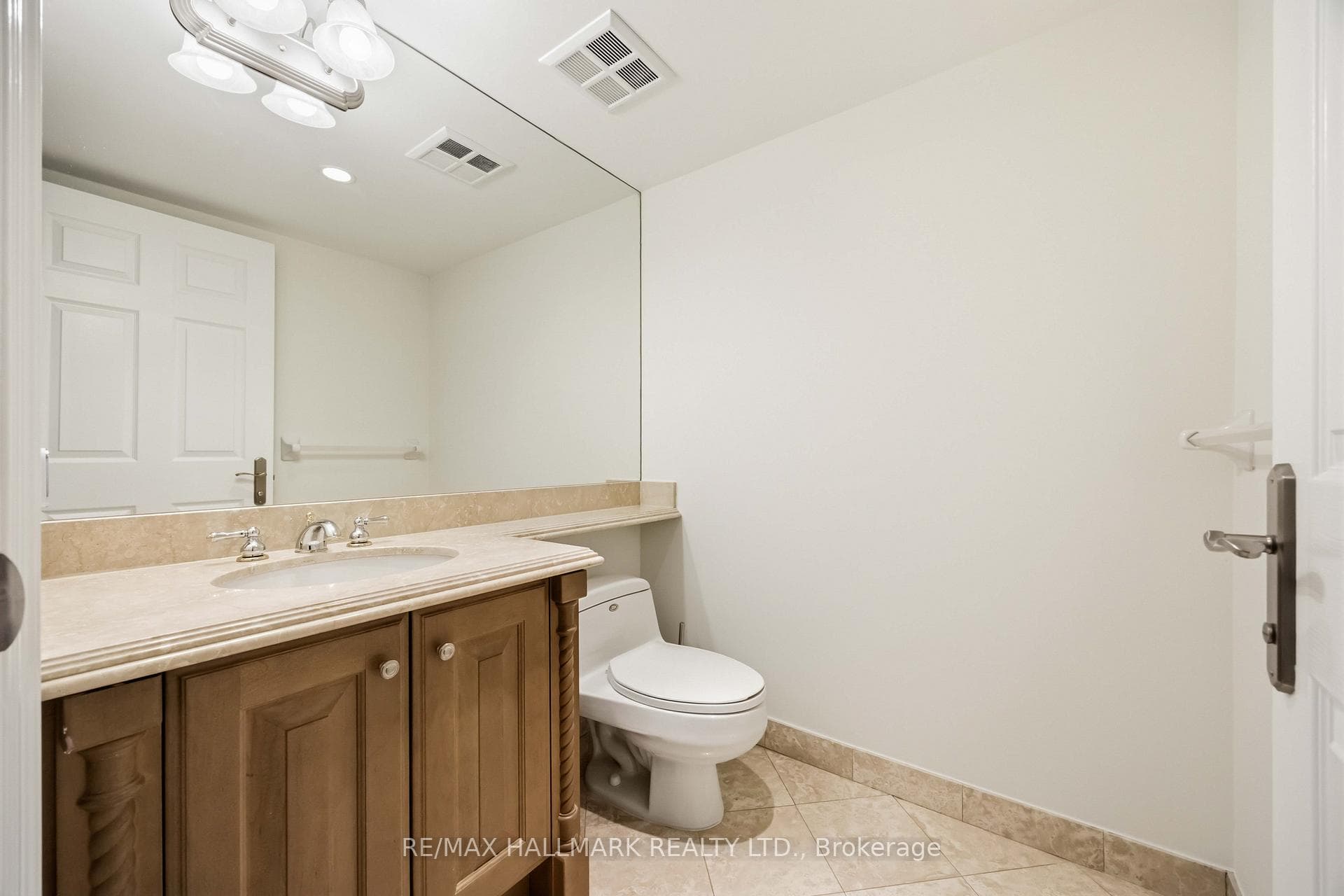 80 Harrison Garden Boulevard Unit 1821 photo 30