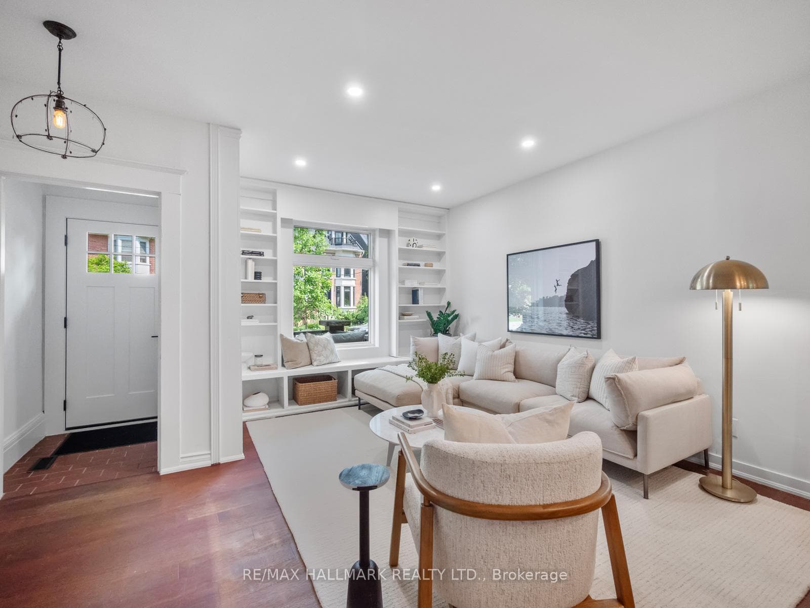 275 Withrow Avenue photo 3