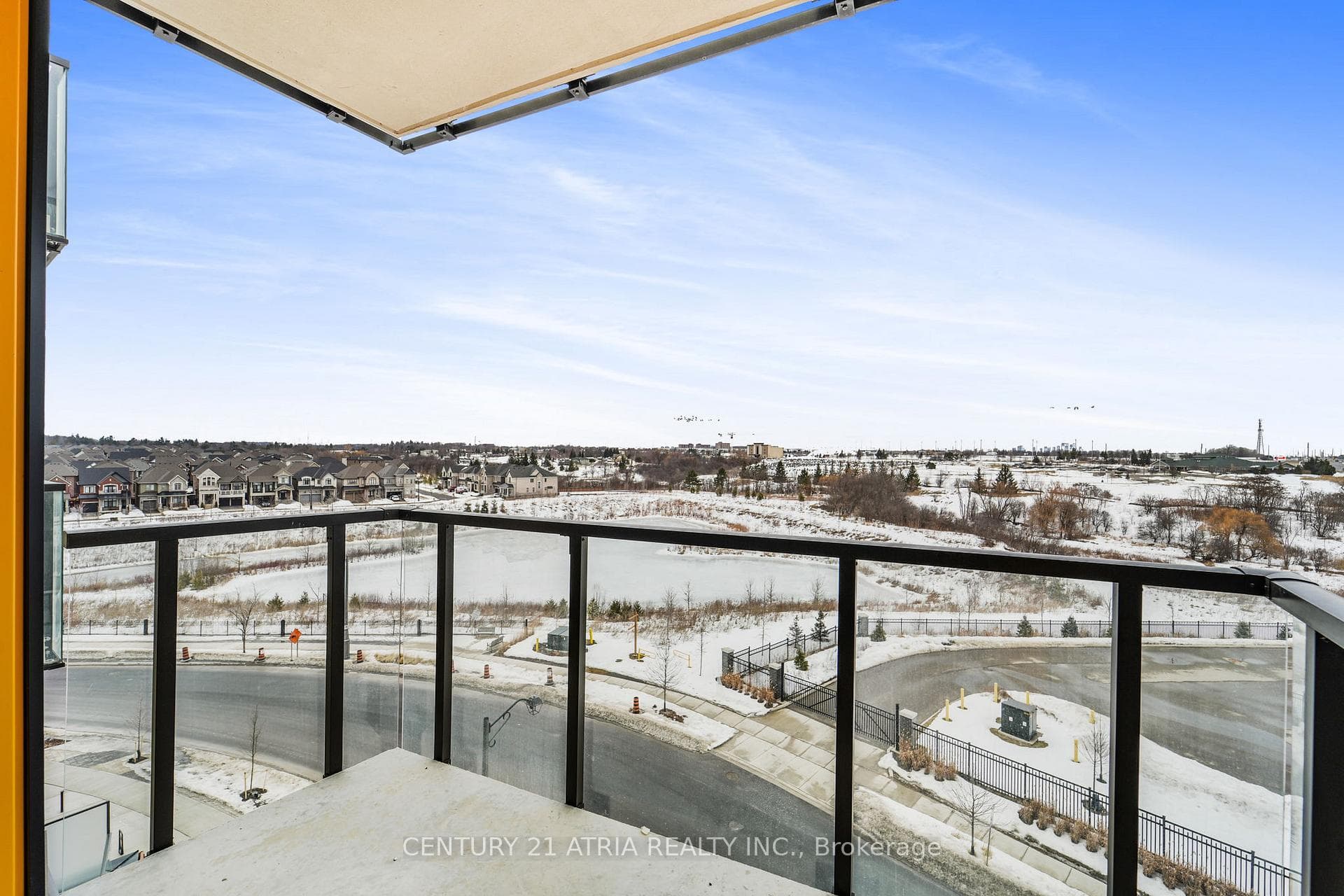 1415 Dundas Street Unit 510 photo 23