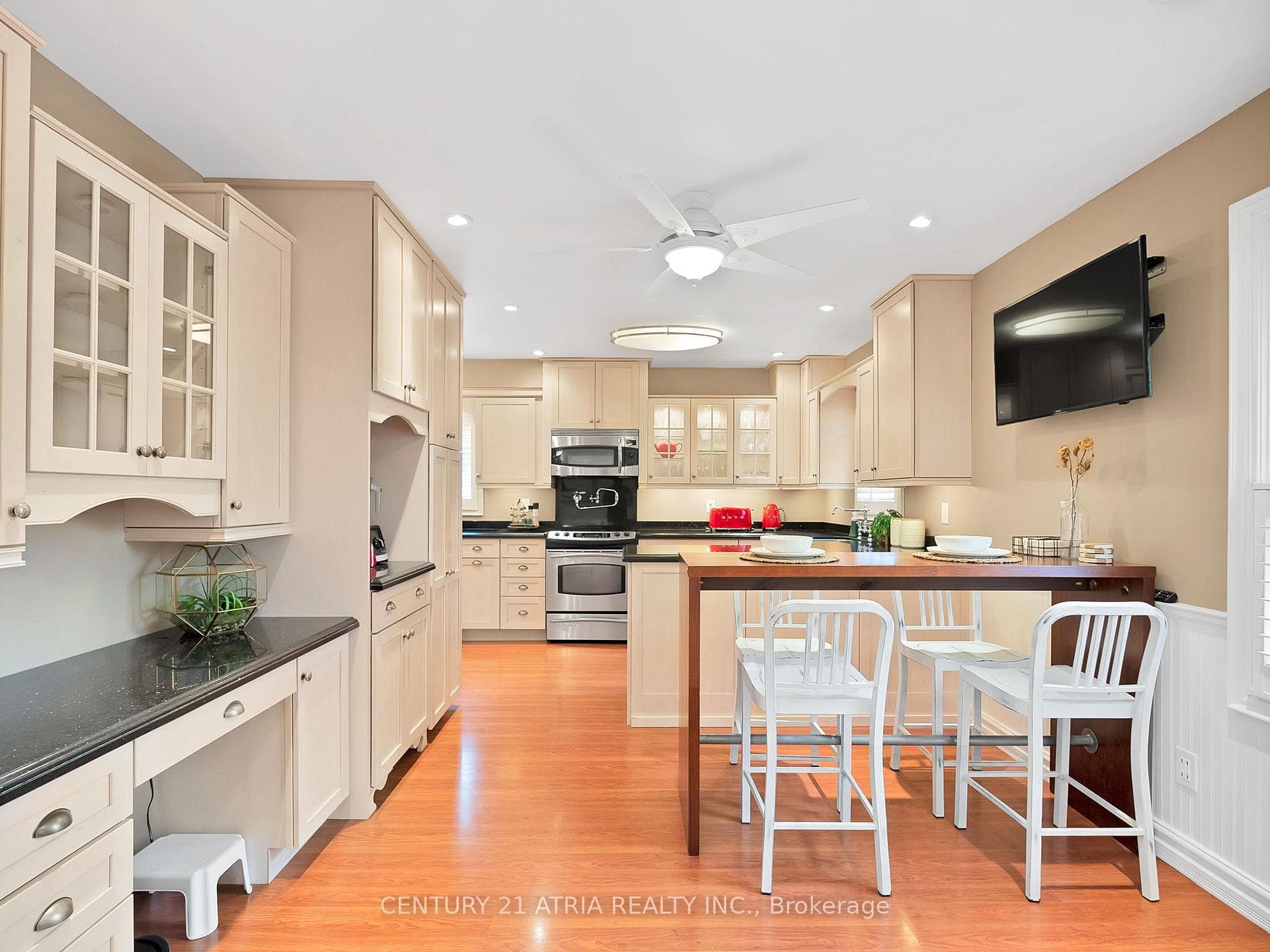 9 Persimmon Court photo 15