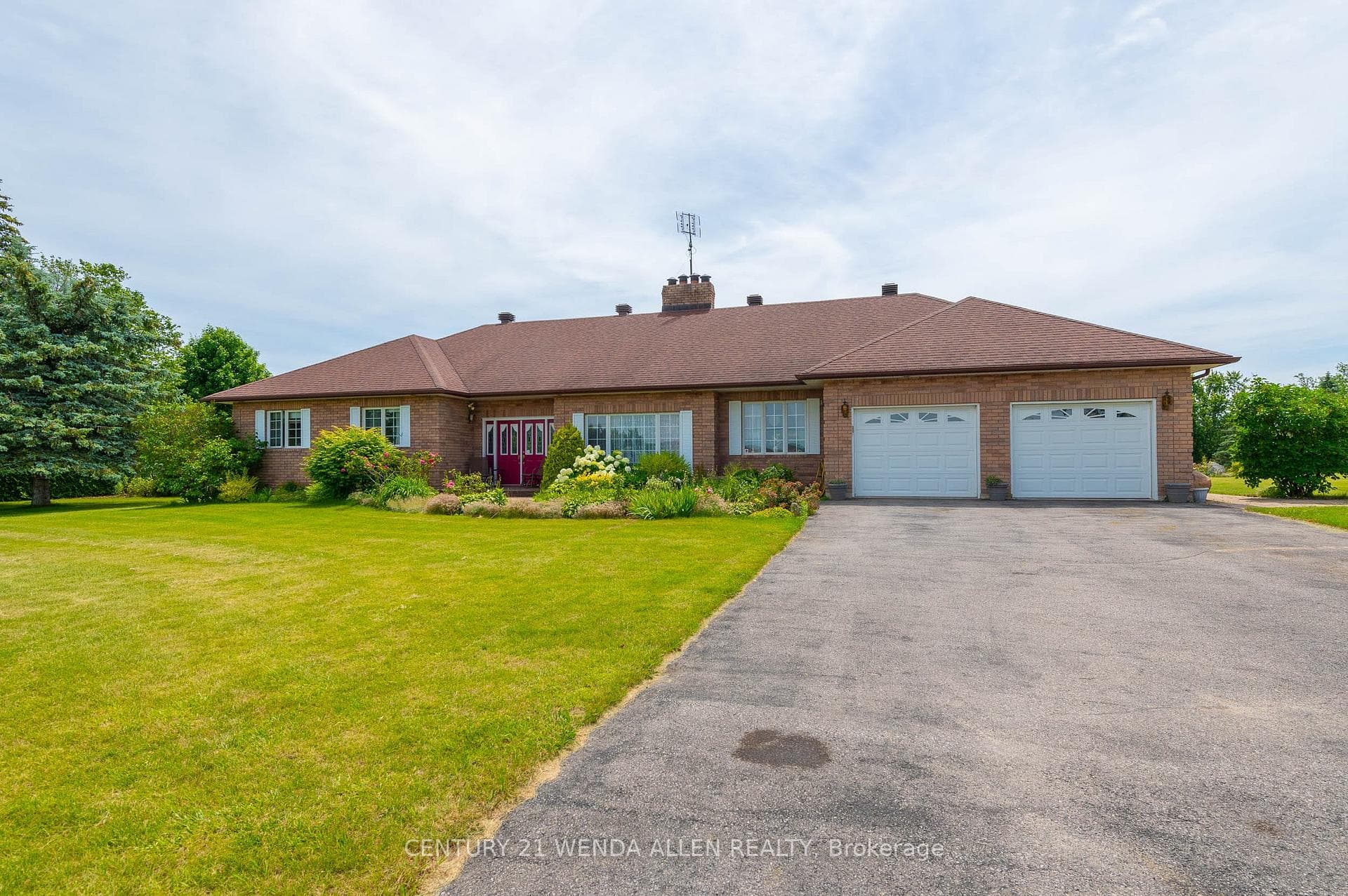 30 Skye Valley Drive photo 1
