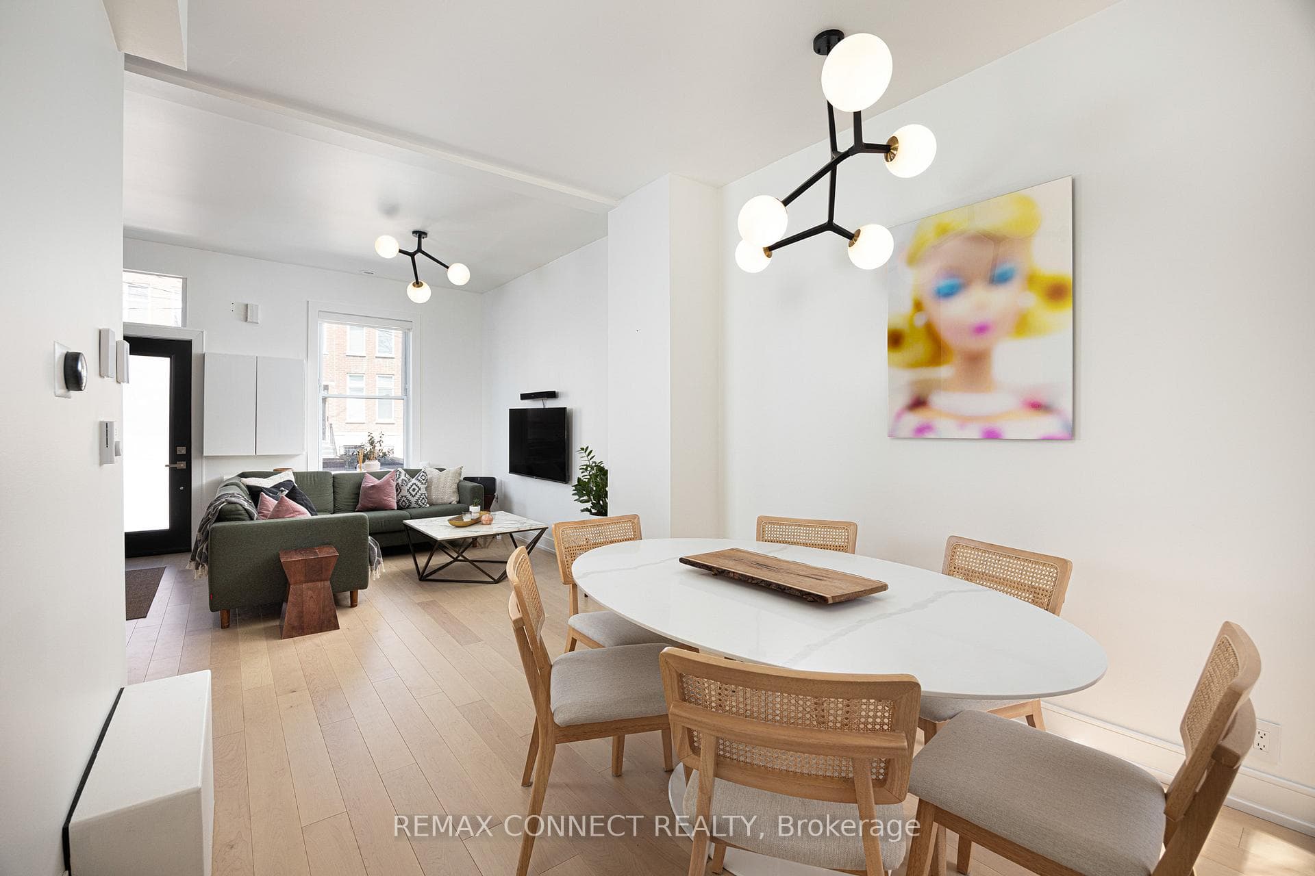 553 King Street photo 9