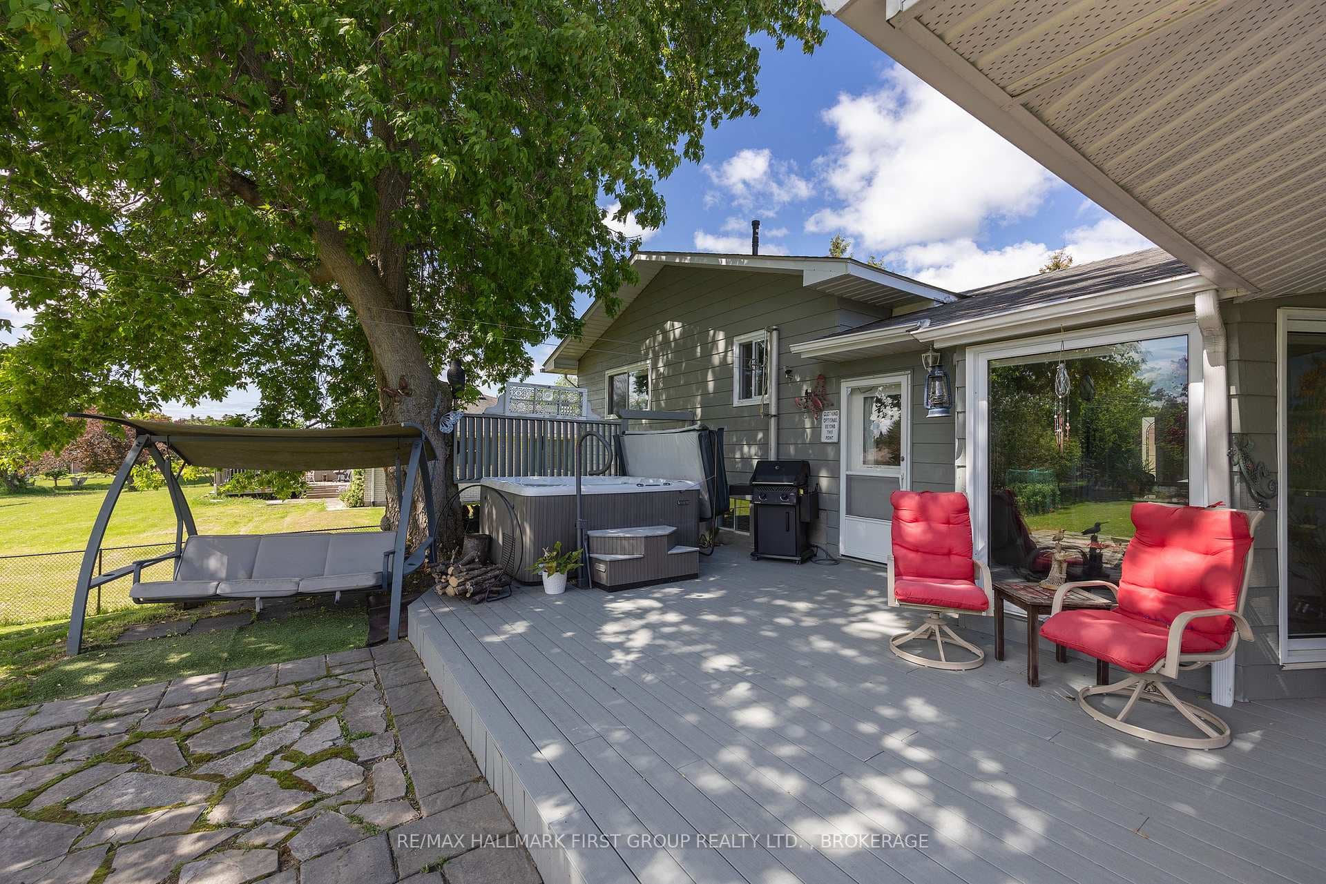 1470 Sydenham Road photo 40