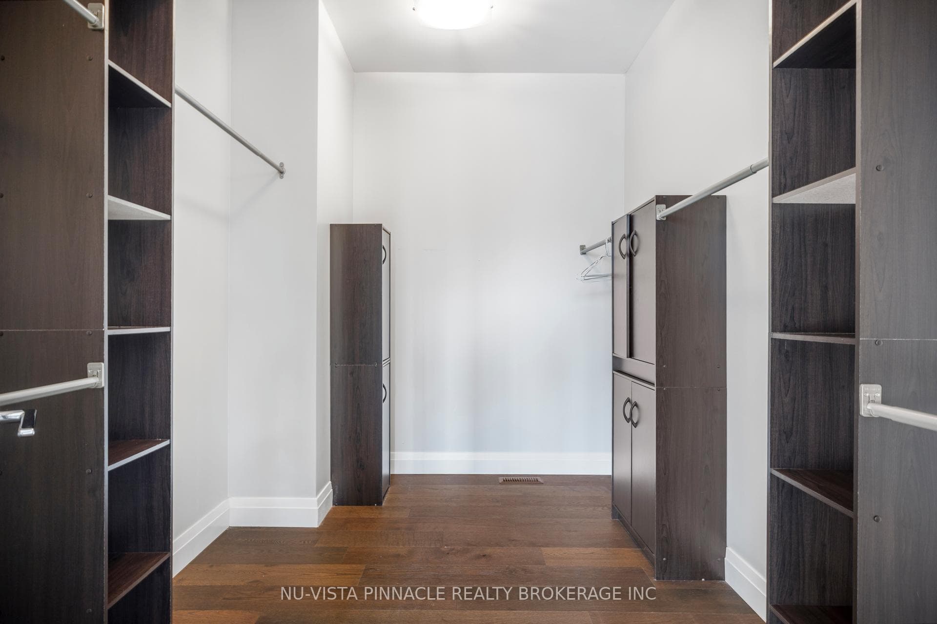 433 Hyde Park Road Unit 16 photo 21